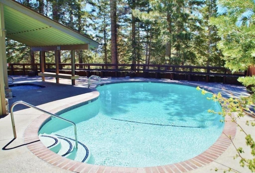 Cozy Condo Walking Distance To Village And Gondola W/ Pool/ Jacuzzi Sleeps 4. Mammoth Lakes Ngoại thất bức ảnh